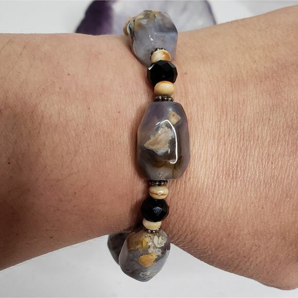 Blue Marbled Chalcedony Nugget Heart Toggle Fashion Bracelet - Picture 4 of 7